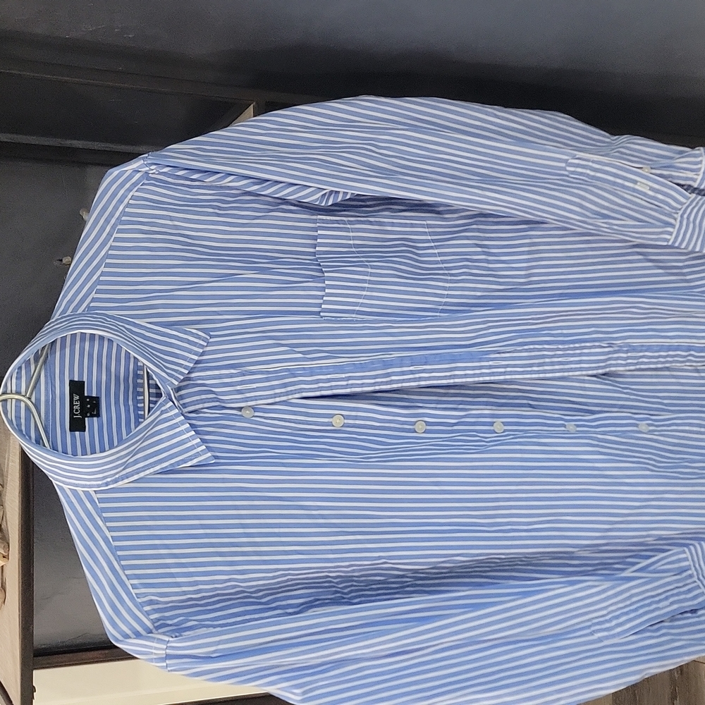 J.CREW DRESS LONG SLEEVE SHIRT LIKE NEW CLEAN IN ALLin excellent condition